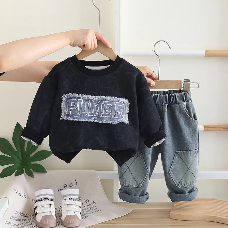 2025 New Stylish Casual Boys' Sweatshirt Set for Spring and Autumn Long Sleeve Two-Piece with Letter Patch for Baby Boys