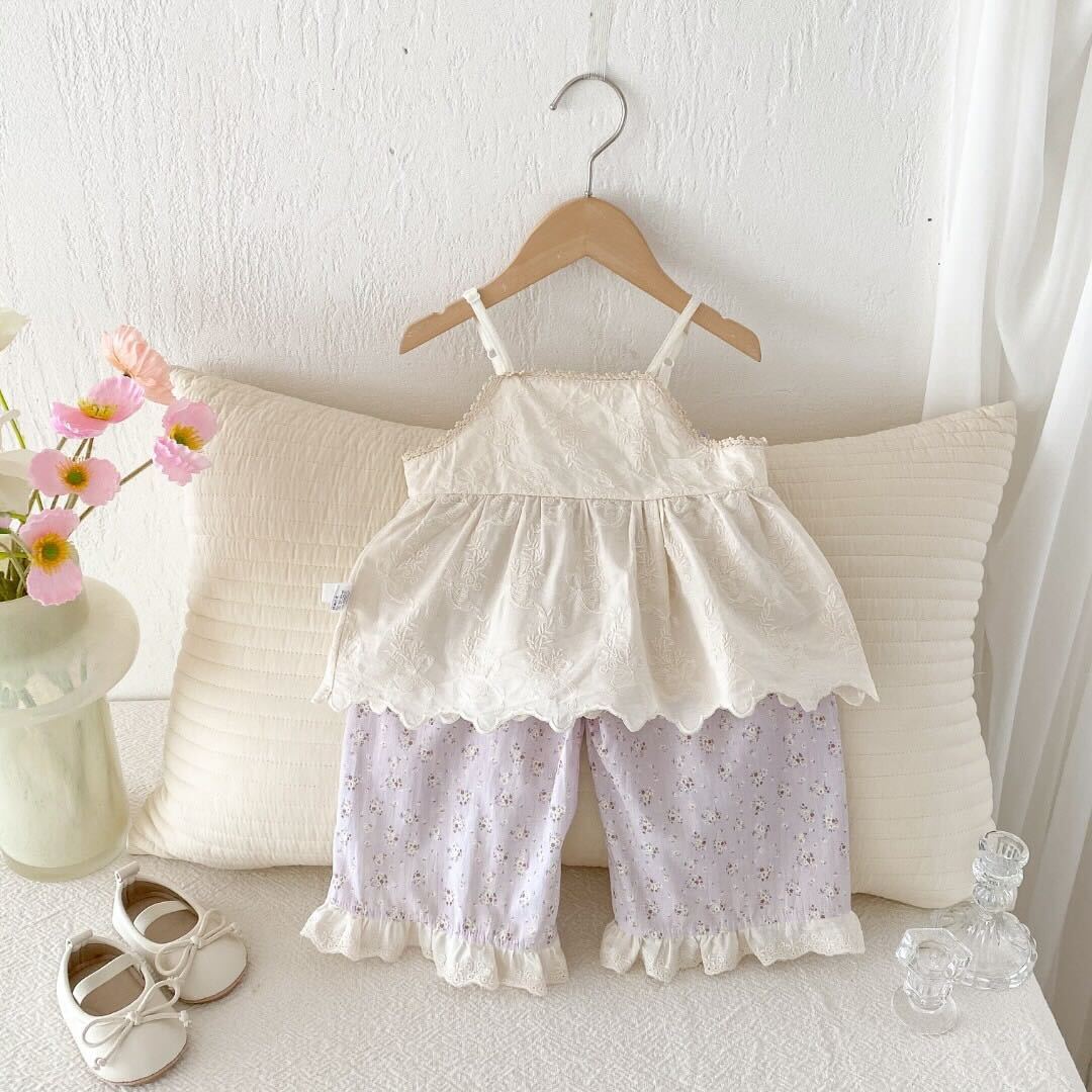 Embroidered top and printed lace pants premium set