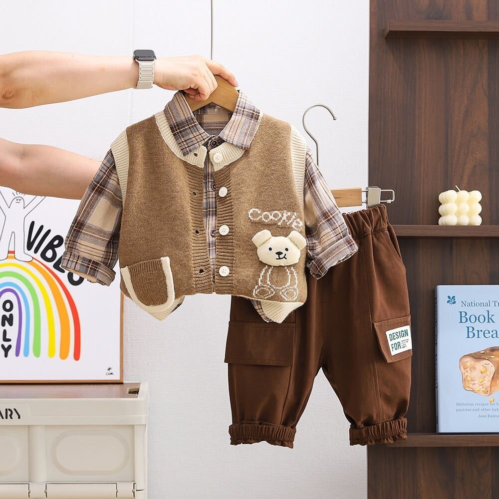 Checks shirt and cargo pants with cardigan set