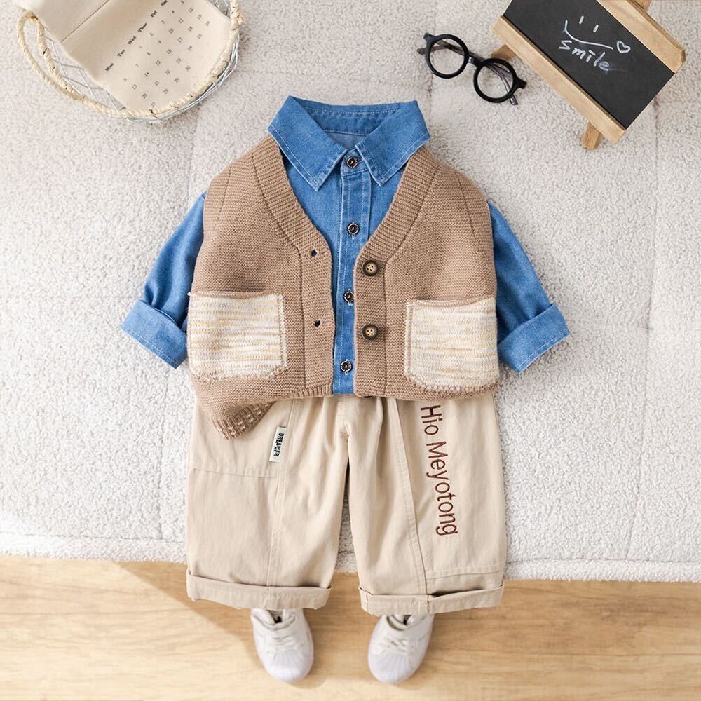 Denim shirt and pants with cardigan