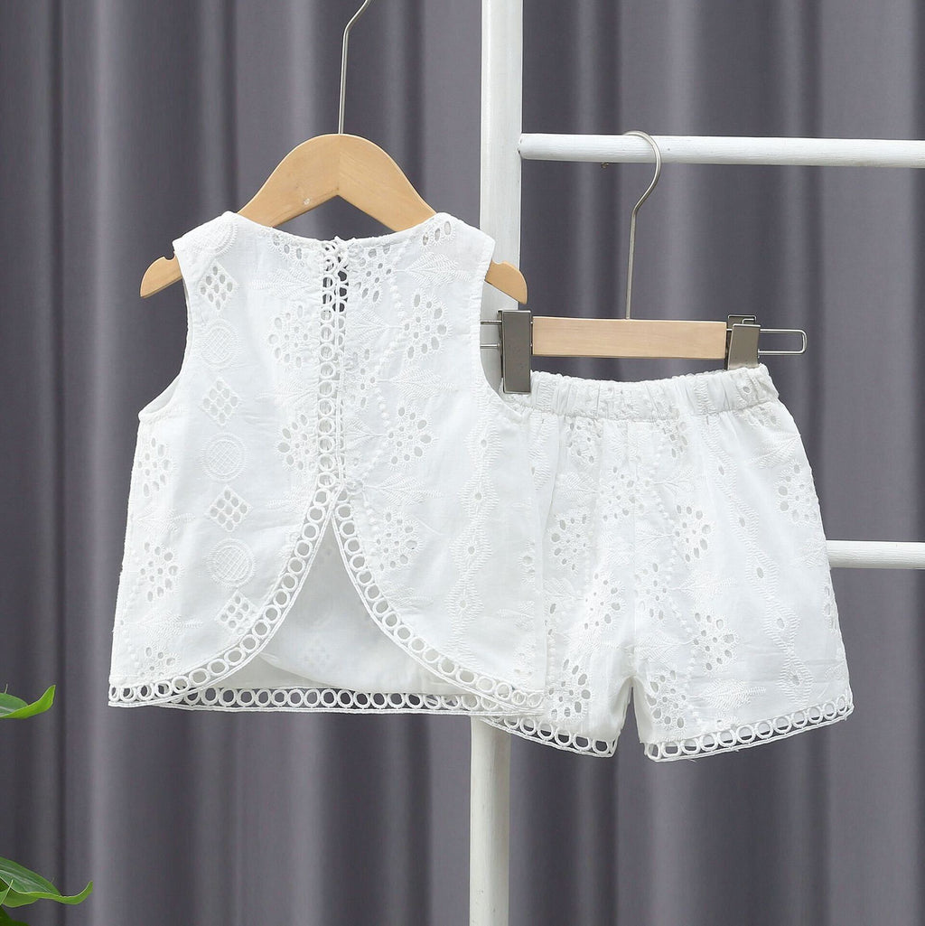 Eyelet summer set