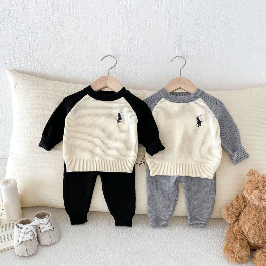 Knitted contrast sweatshirt and pants set