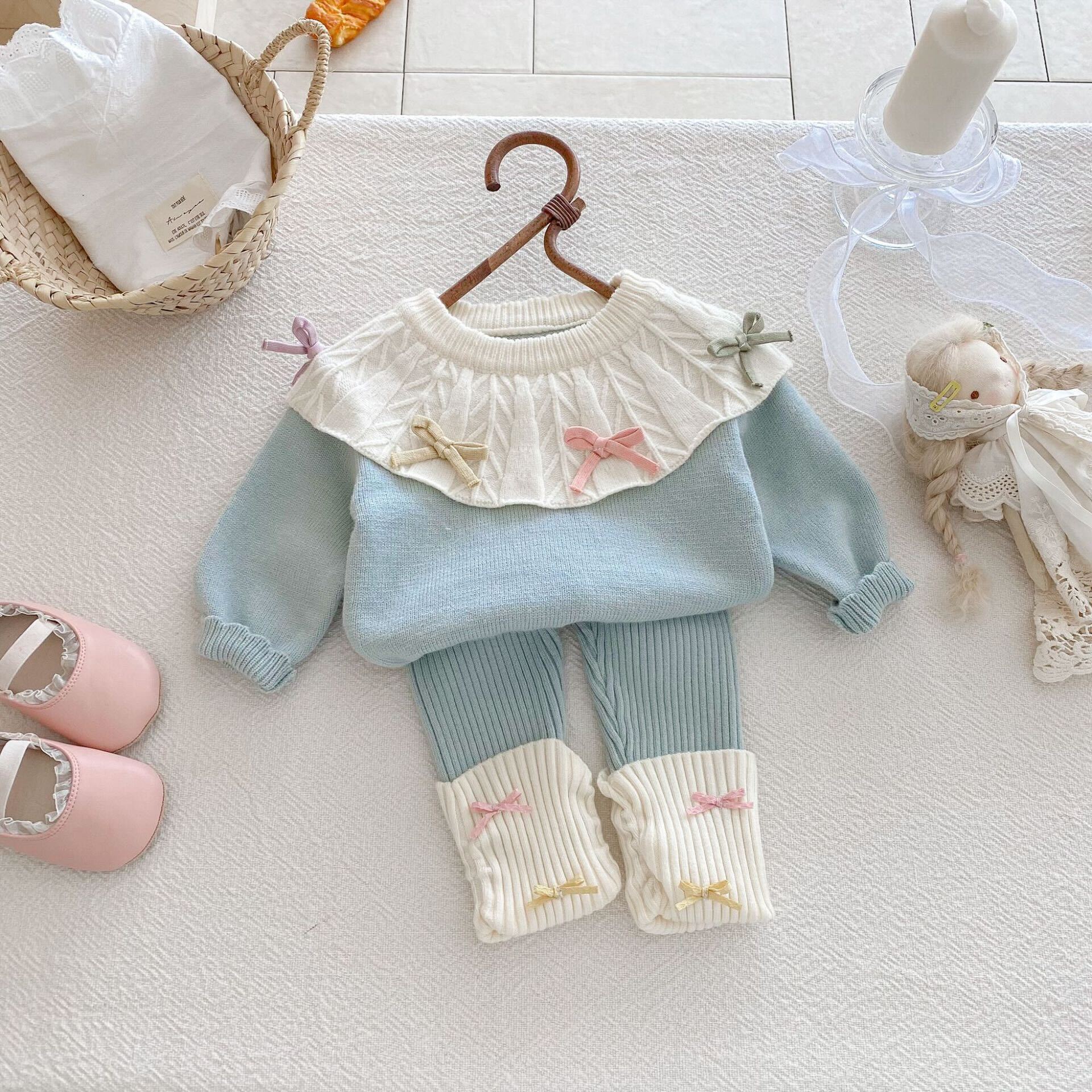 Knitted bow made set