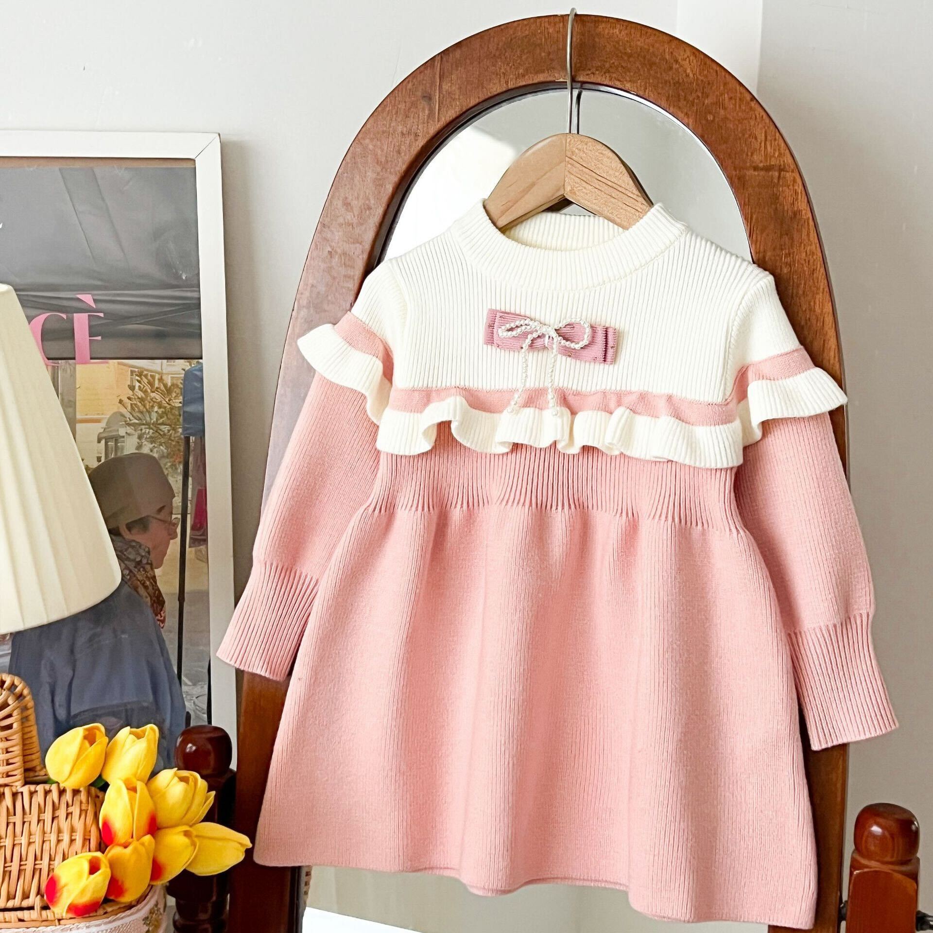 Pearl bow knitted dress