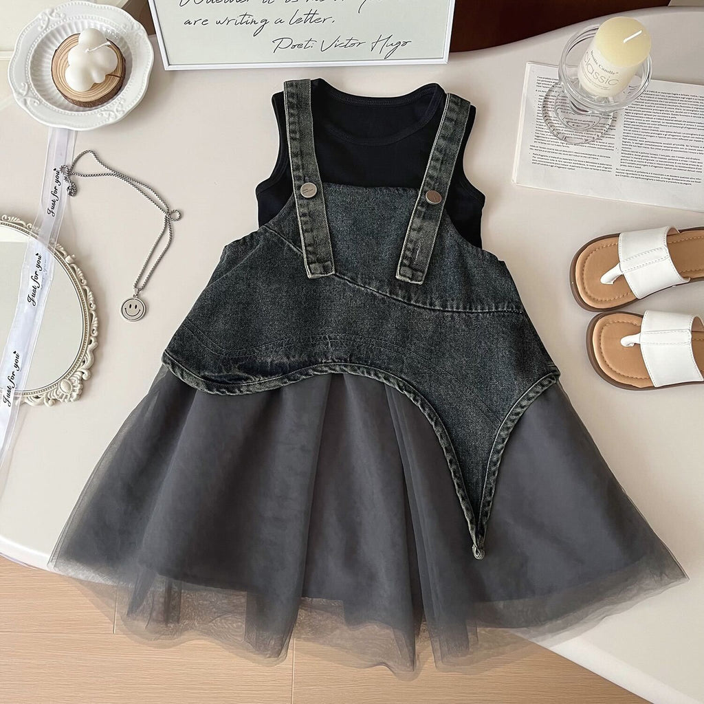 Denim dungaree skirt with t-shirt