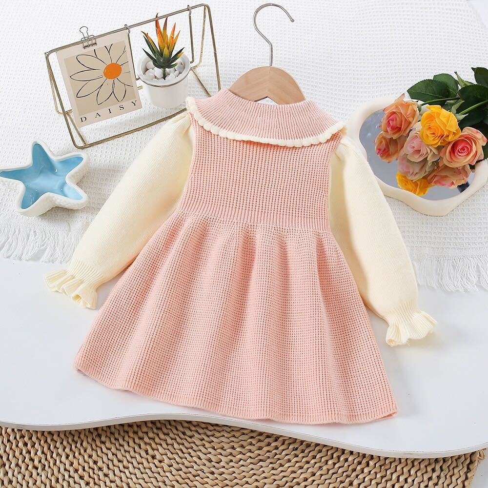 Bow made knitted winter dress