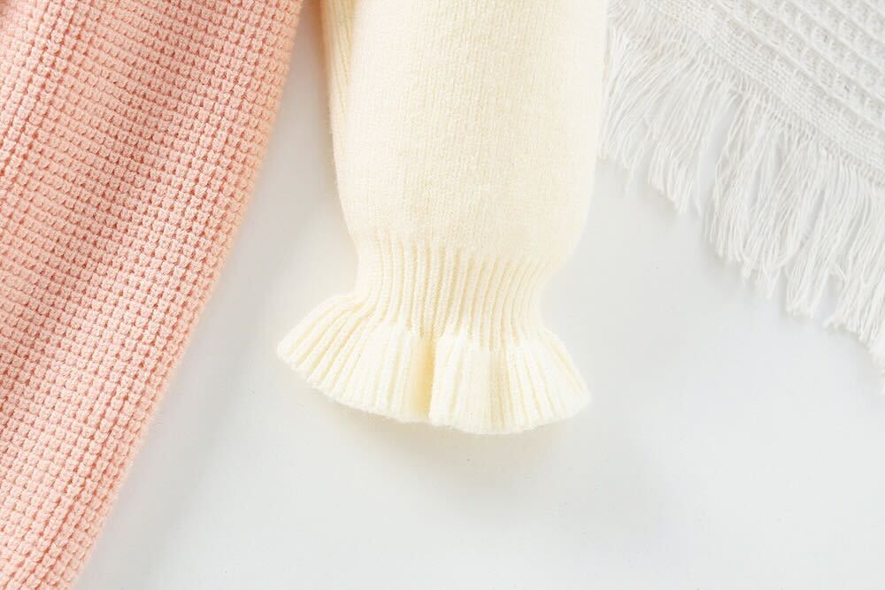 Bow made knitted winter dress