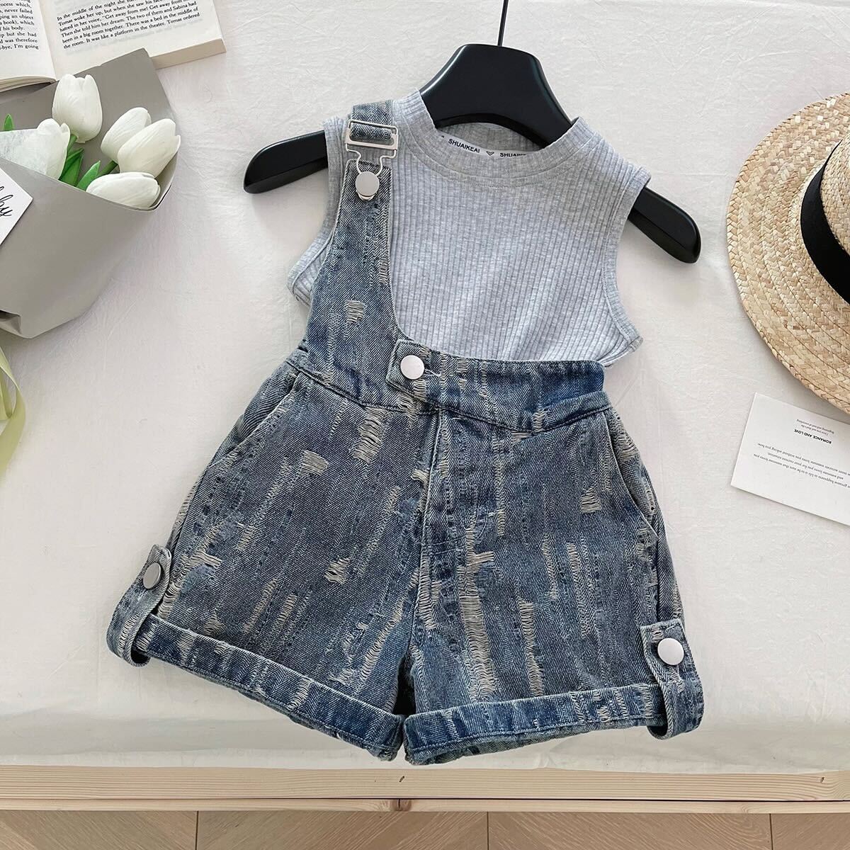Rugged denim shorts set