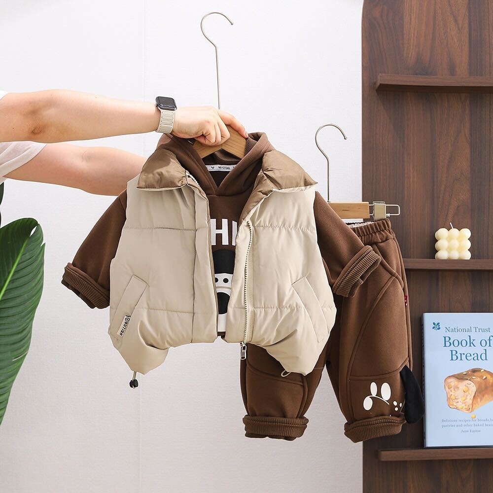 Dog made three piece set