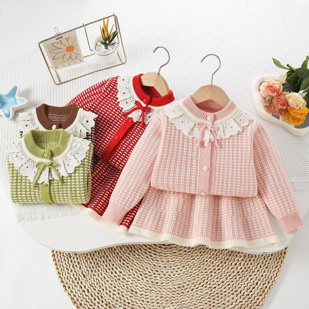 Checkered knitted winter set