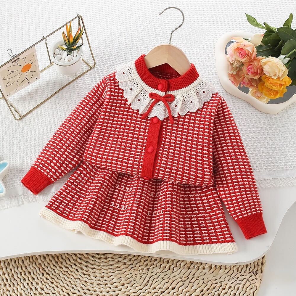 Checkered knitted winter set